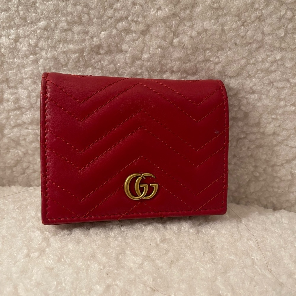 Gucci marmont red wallet